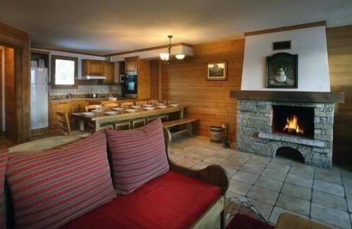 Arc-2000 Apartment | Wifi, 150m from ski slopes, fitness, swimming pool, sauna, hammam, fireplace or stove, tv