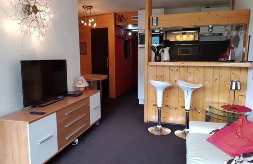 Arc-2000 Apartment | Wifi, 200m from ski slopes, 10th floor, tv, 44m², Les Arcs