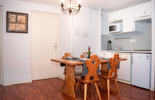Vignec Apartment | Wifi, 2nd floor, swimming pool, tv, ski locker, 37m², Saint Lary Soulan