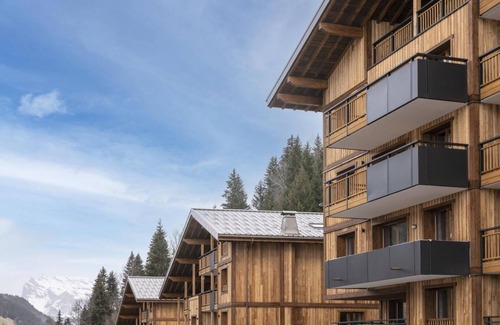 Les Contamines-Montjoie Apartment | Wifi, fitness, swimming pool, sauna, hammam, balcony, parking, tv, ski locker, 57m²