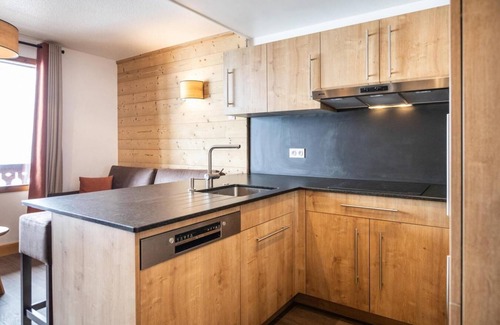 Val-Thorens Apartment | Wifi, ski-in/ski-out & foot of the slopes, fitness, swimming pool, sauna, hammam, balcony
