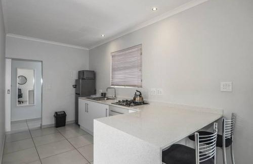 Bloubergstrand Apartment | WiFi & Solar at Studio on Morgenster