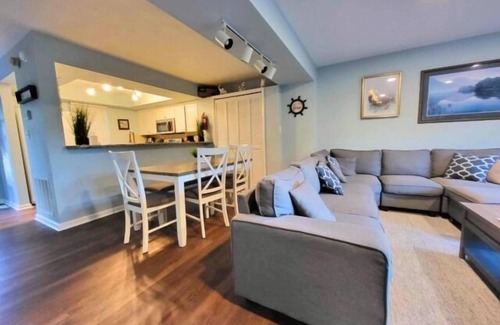 North Shore House | Wifi, Sunrises and sunsets, grill, great location, great views, close to other rentals.