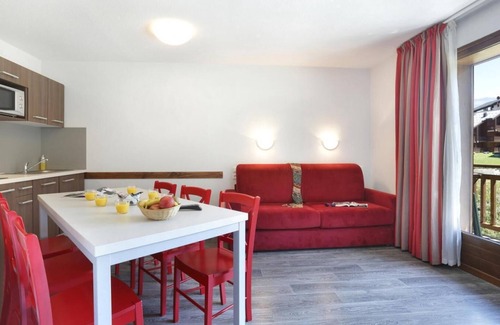 Morillon Apartment | Wifi, swimming pool, terrace, balcony, parking, tv, ski locker, 36m², Morillon