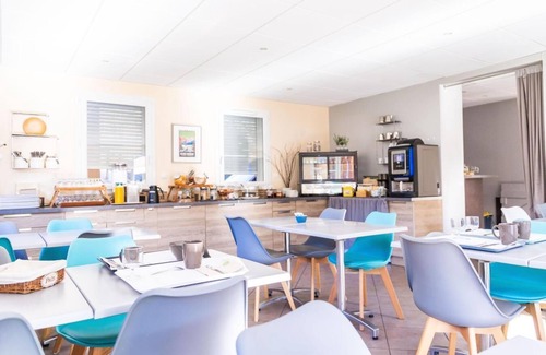 Ax-les-Thermes Apartment | Wifi, terrace, balcony, parking, tv, ski locker, 56m², Ax-Les-Thermes