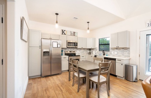 Fischer House | Wiggle Butts Ranch #1 and #2 | 2 Private Pools & 2 Hot Tubs, Wiggle Butts Ranch