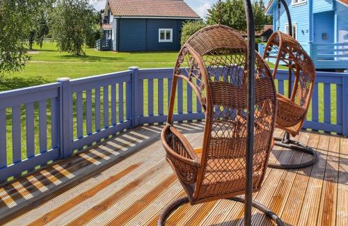 Hopton House | Wild Grape Lodge
