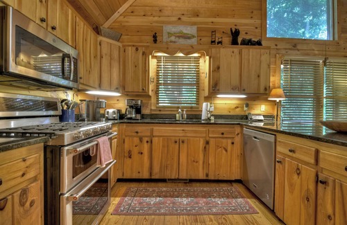 Epworth Cabin | Wild Water Lodge | Hot Tub | Fish From Cabin | Pool Table