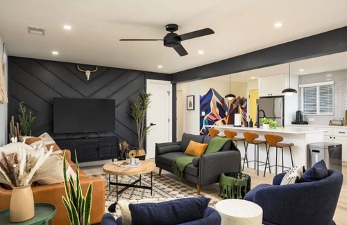 Mountain View House | Wild West Disco Haus! New Hot Tub, Patio + Gym