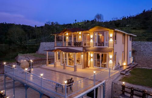 Kaul Villa | Wilderness Whisperings with Himalayan View