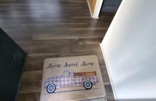 Dover House | Wildwood Camper De Sleeps 6-7,