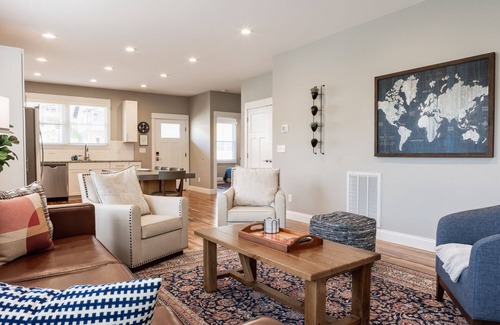 Asheville Villa | Wildwood Flower | Pet-friendly 4BR Home | Asheville | Hot Tub