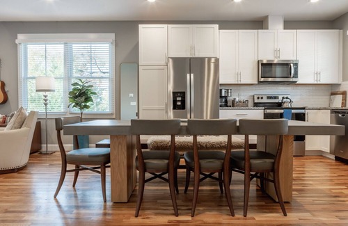 Asheville Villa | Wildwood Flower | Pet-friendly 4BR Home | Asheville | Hot Tub