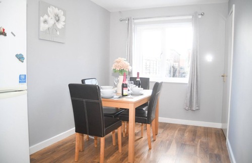 Willenhall House | Willenhall Oasis Retreat - Serene House Rental