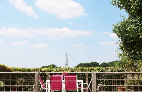 Exeter Cottage | WILLHAYES, pet friendly, with a garden in Exeter