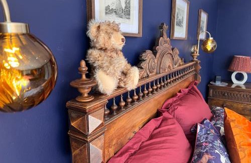 Tarporley Apartment | Williams Cottage A High end little home with antique style