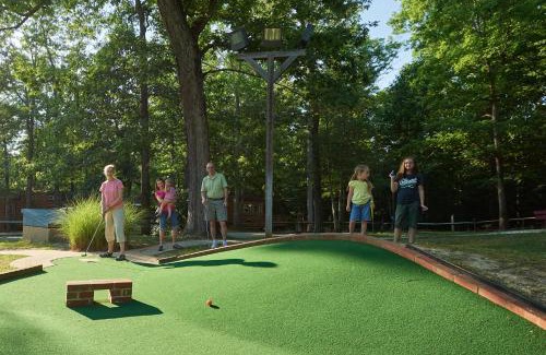 Stonehouse Other | Williamsburg Camping Resort 28 ft. Park Model 11