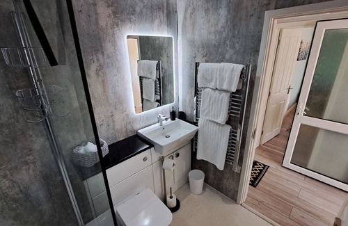 St. Mawes Cottage | Willow - a bungalow that sleeps 4 guests in 2 bedrooms