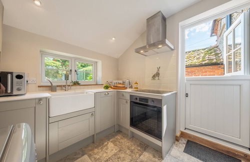 South Creake Cottage | Willow Cottage (South Creake) (2), South Creake, Norfolk