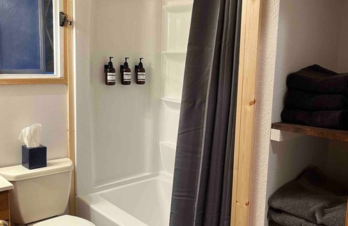 Willow Cottage | Willow Creek Cottage