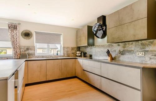 Blackburn House | Willows Cottage