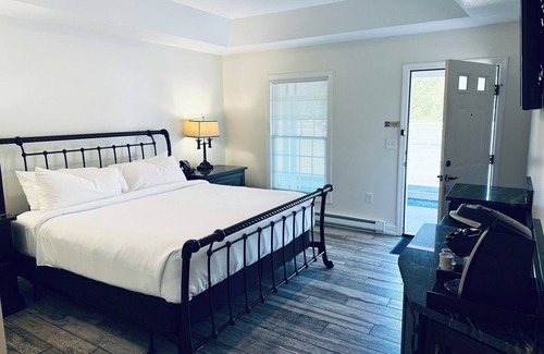 Industry Hotel | Willows