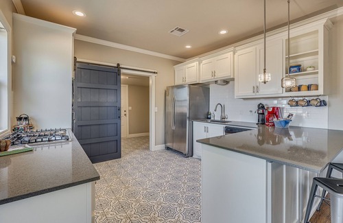Central Oklahoma City House | WillowTree Family Estate Midtown OKC OCU. 2 Homes