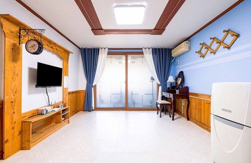 Suwon Apartment | Windmill and light house pension