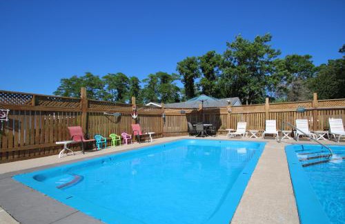 West Yarmouth Hotel | Windrift Motel