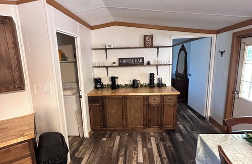 Ashley Oaks House | Windrock Hills -Direct Trail Access 3BR Retreat.