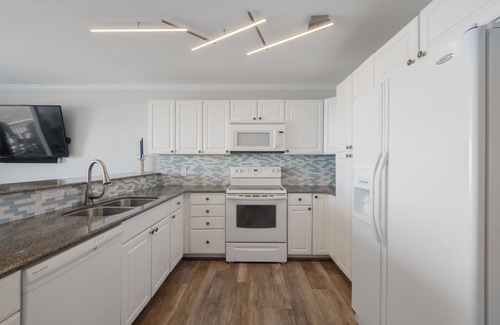 North Carolina Coast Condo | Winds at Carolina Beach | Ocean Views, Remodeled!
