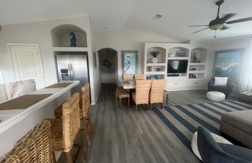 Crystal Beach House | Winds of Change - Easy Beach Access