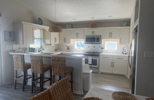 Crystal Beach House | Winds of Change - Easy Beach Access