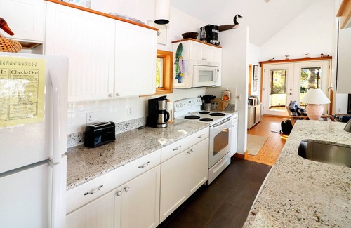 Chincoteague House | Windshadow - Waterfront; Pet friendly!