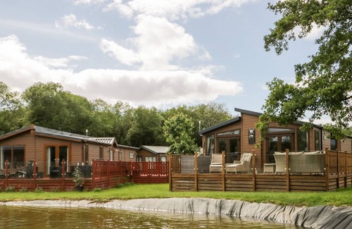 Yealand Conyers House | WINDSMEET LUXURY LODGE, family friendly, with a garden in Carnforth