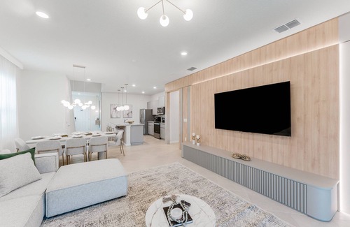 Four Corners Villa | Windsor Cay 143 - Seven Bedroom Villa, Sleeps 14