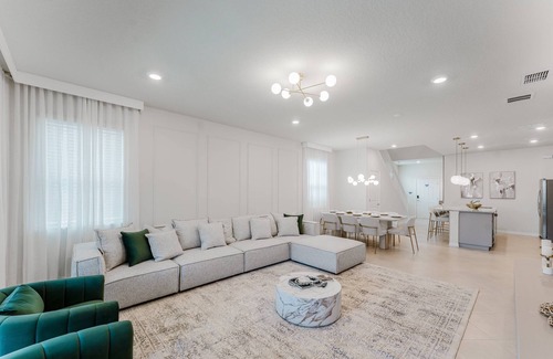 Four Corners Villa | Windsor Cay 143 - Seven Bedroom Villa, Sleeps 14