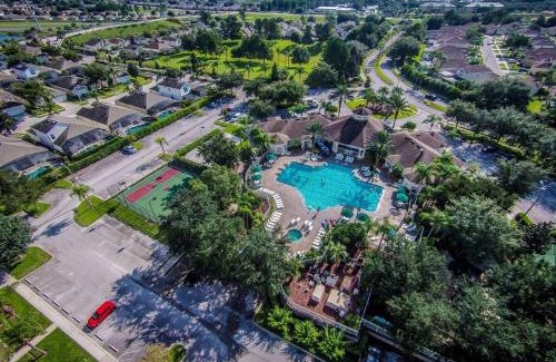 Windsor Palms House | Windsor Palms Resort Townhome with Pool Near Disney townhouse