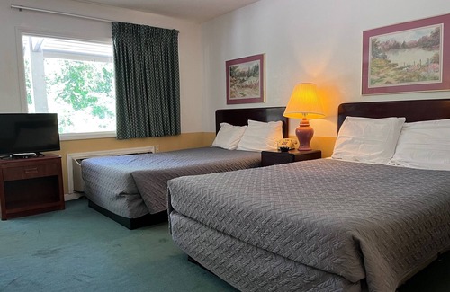 Grove Hill Hotel | WINDTREE INN