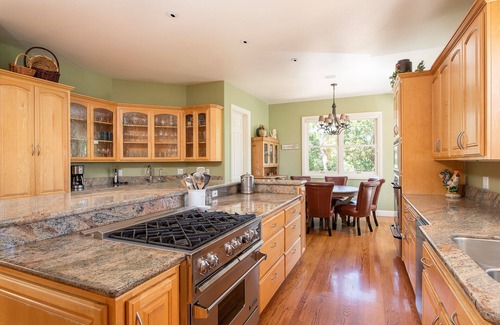 Santa Rosa House | Wine Country Estate - Infinity Pool, Hot Tub, Views, Close To Town