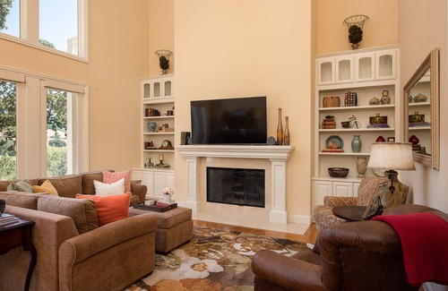 Santa Rosa House | Wine Country Estate - Infinity Pool, Hot Tub, Views, Close To Town