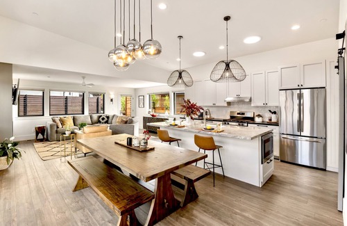 Larkfield-Wikiup House | Wine Country Getaway