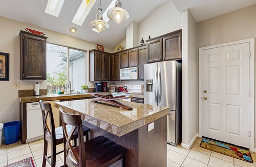 Santa Rosa House | Wine country home base with dog-friendly fenced yard & alfresco patio