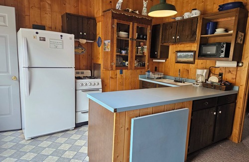 Nathrop Cabin | Winfield Cabin at Deer Valley Ranch. Family friendly w/resort amenities included