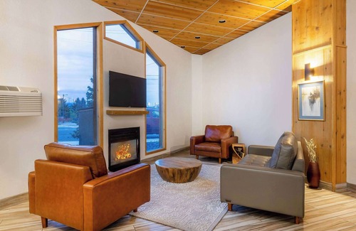 Butte Hotel | Wingate by Wyndham Butte City Center I-15/I-90