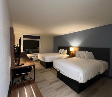 Dublin Hotel | Wingate by Wyndham I-81 Exit 101- Newly Renovated