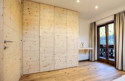 Ortisei Apartment | WINTER AND SUMMER VACATION IN THE VALLEY IN THE QUIETLY LOCATED APARTMENTS "LA SIA"
