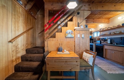 Big Bear City Cabin | Winter fun in the mountains! Bring your pup, stay to play & enjoy the clean air!