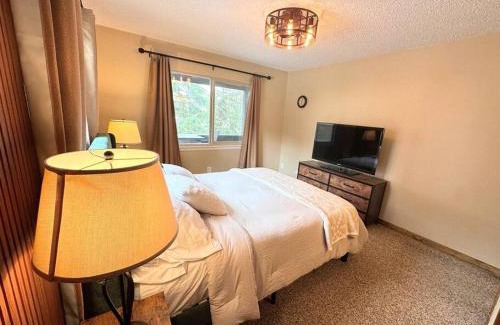 Winter Park Apartment | Winter Haus, Winter Park 2 bedrooms corner unit w outdoor patio walking distance to the Center of town