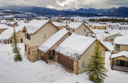 Fraser House | Winter Park Home w/views, heated garage, hot tub!
